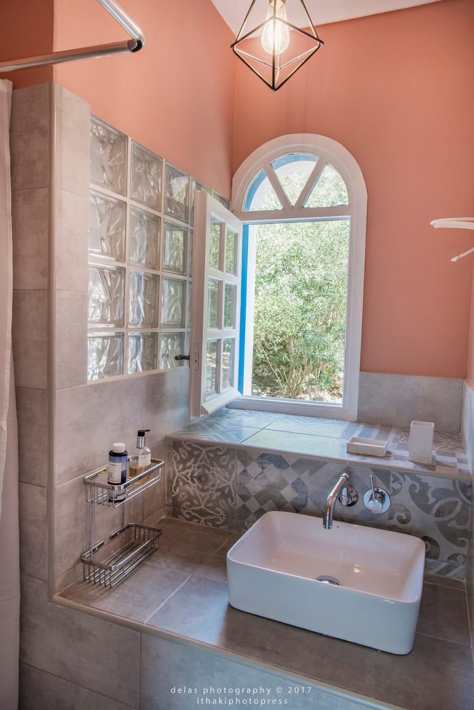 Villa Dora House in Ithaca