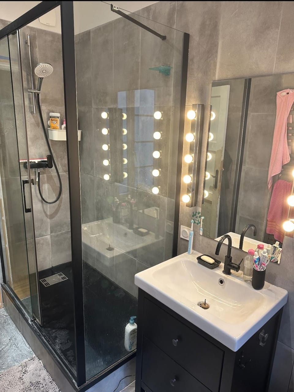 Spacious T3 centre ville Coty Apartment in Le Havre