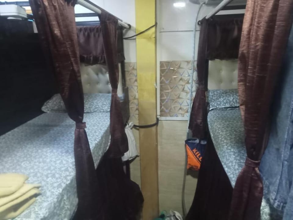 Anvi Dormitory Hotel in Mumbai