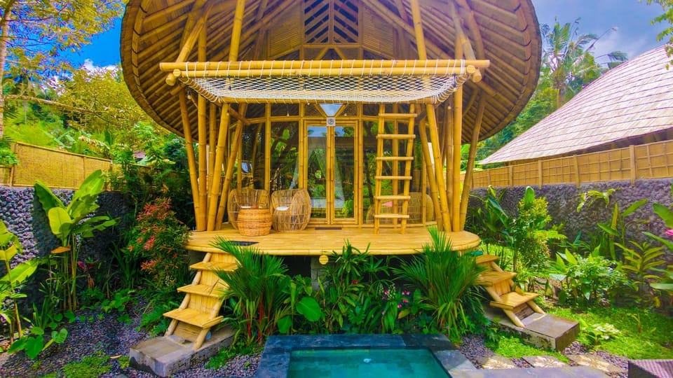 Wana Bamboo House by ecobreeze Villa in Selat