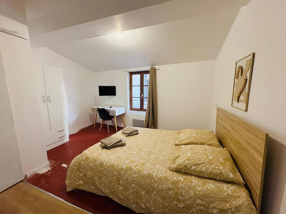 La coloc' l 3 Chambres avec salle de bain & TV Apartment in Occitanie