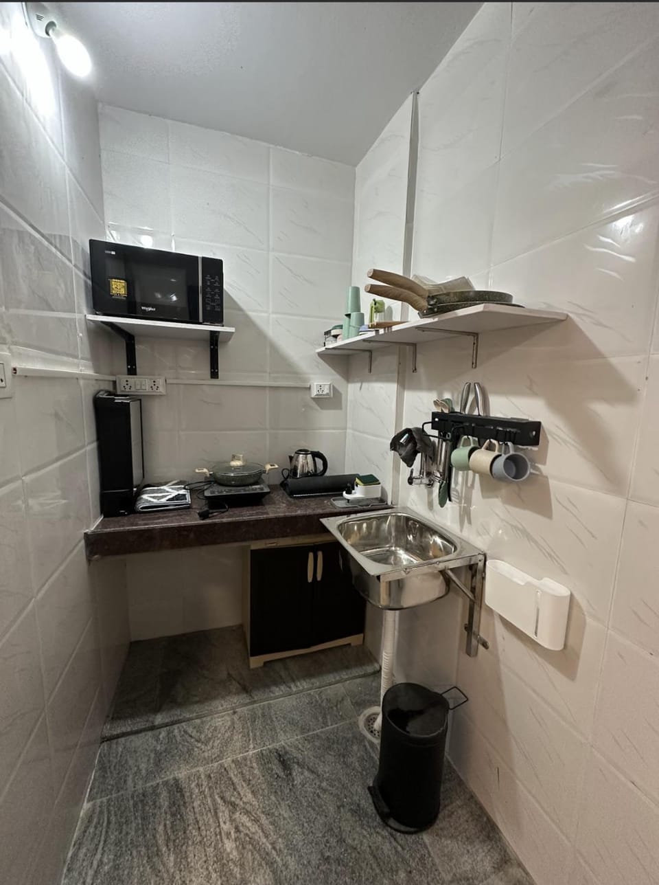 Kitchen or kitchenette