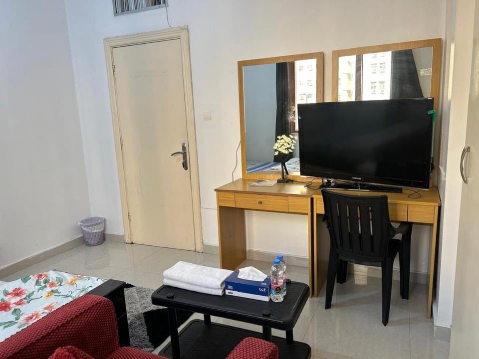 #001Regular Room in Abu Dhabi Vacation rental in Abu Dhabi