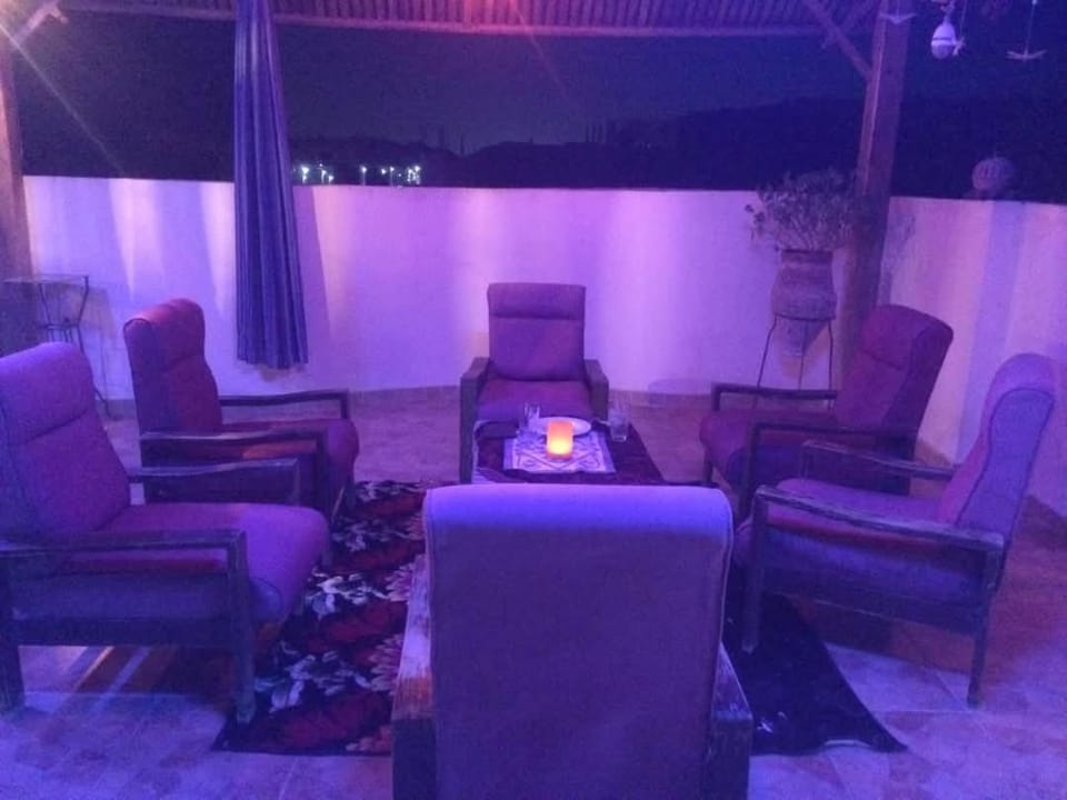 Sphinx Apartment hotel in Luxor
