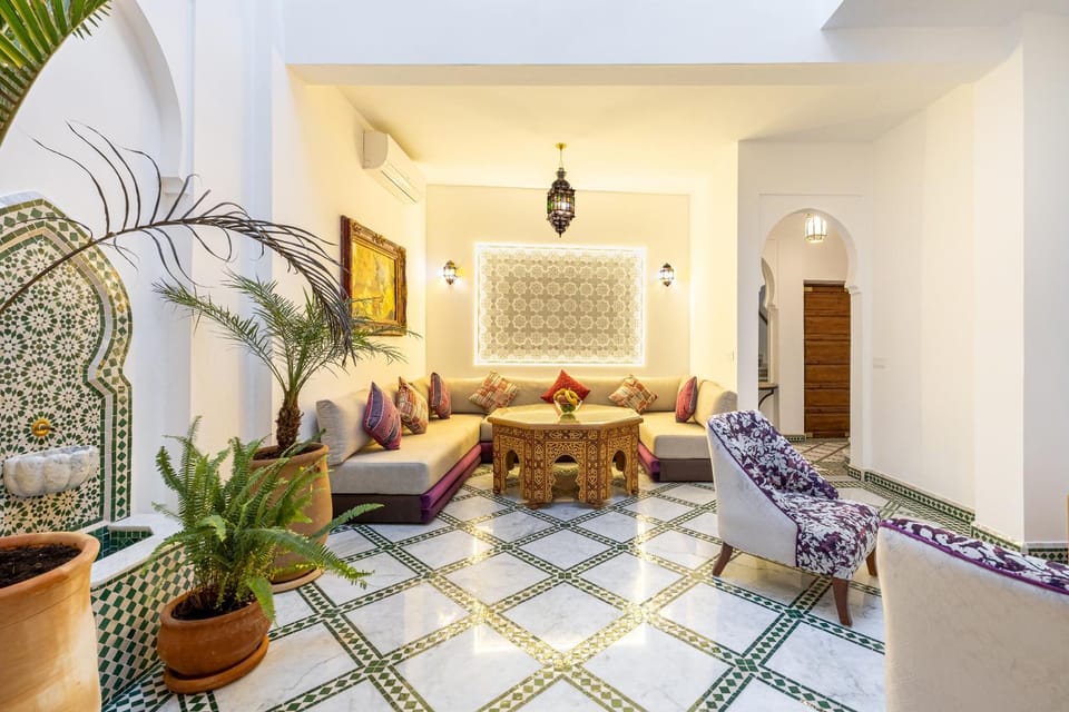 Living room, Seating area