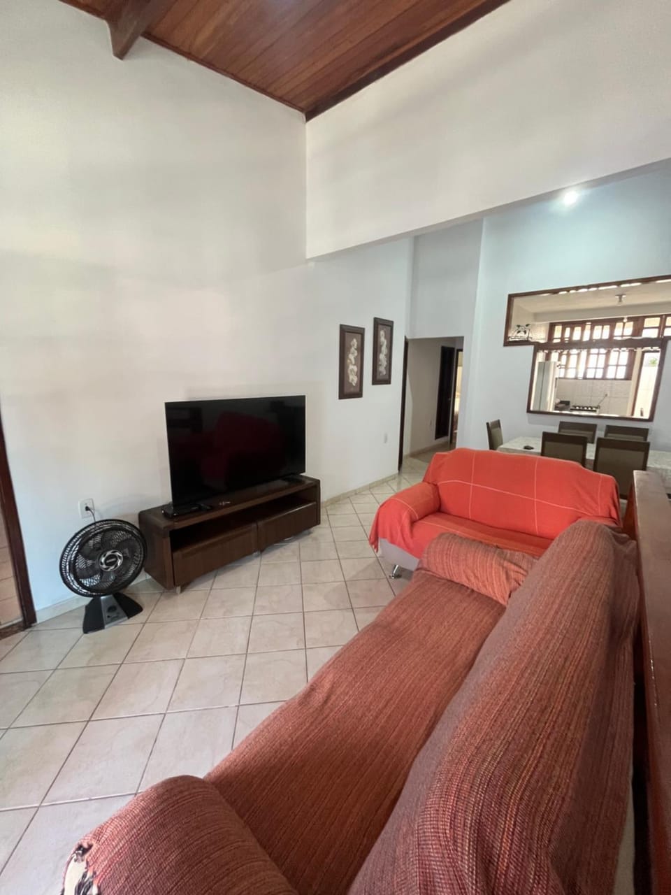 Communal lounge/ TV room, TV and multimedia, Living room