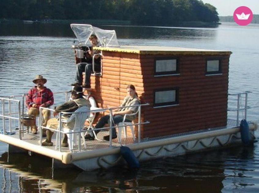 Kleines Hausboot - ideal für Ihren Angelurlaub! Docked boat in Lychen