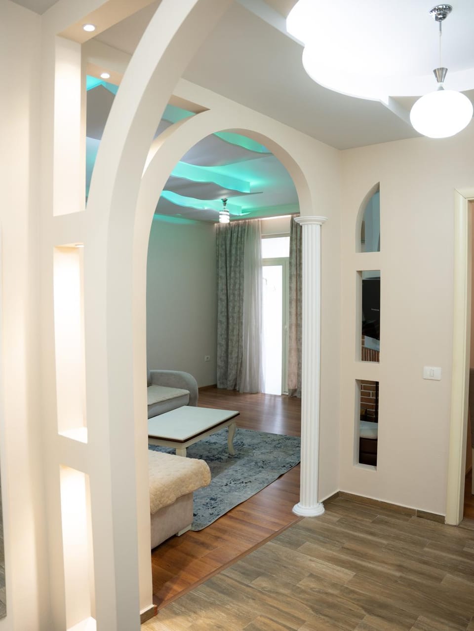 Living room, Entertainment