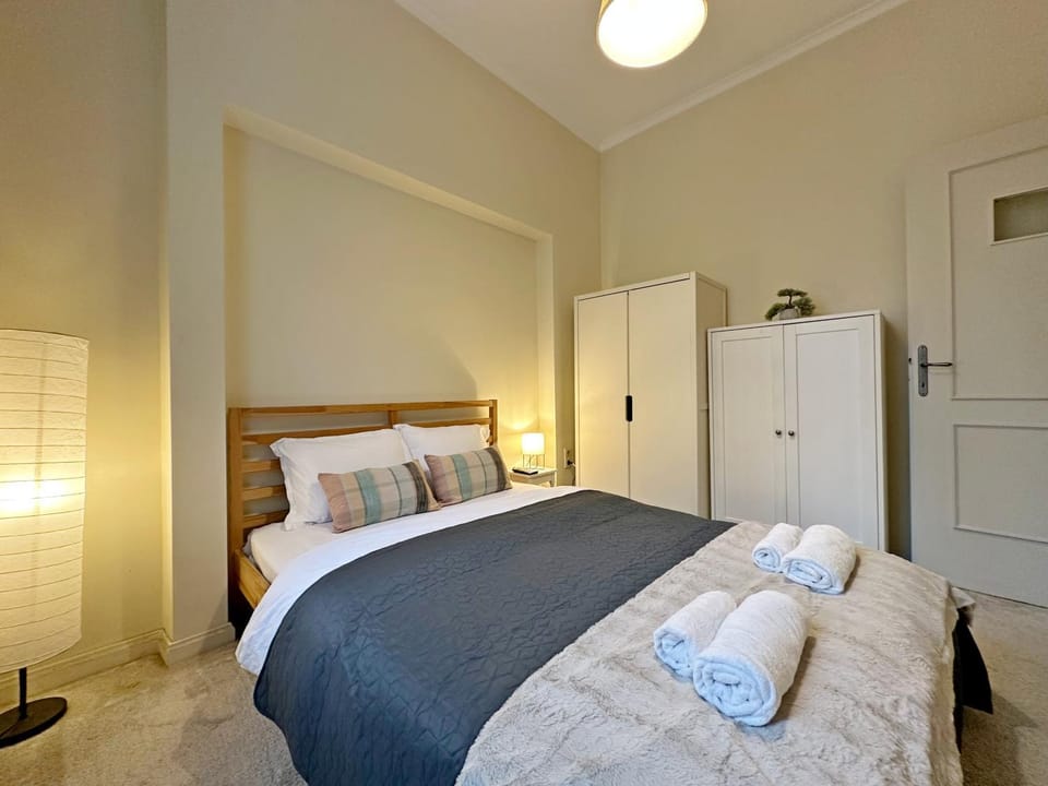 Bed, Photo of the whole room, Bedroom, towels, wardrobe