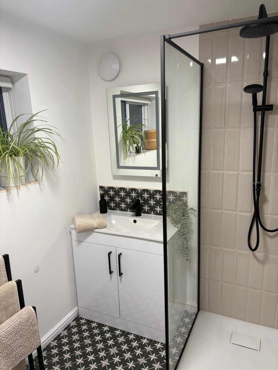 The Cozy Forge Vacation rental in Horley
