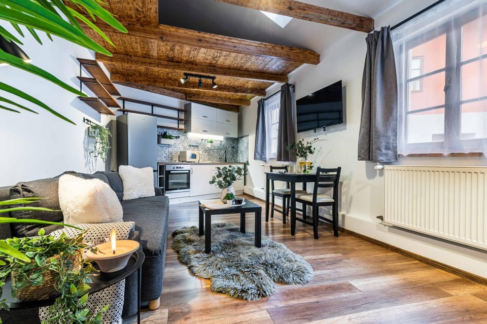 Communal lounge/ TV room, TV and multimedia, Kitchen or kitchenette, Living room, Seating area