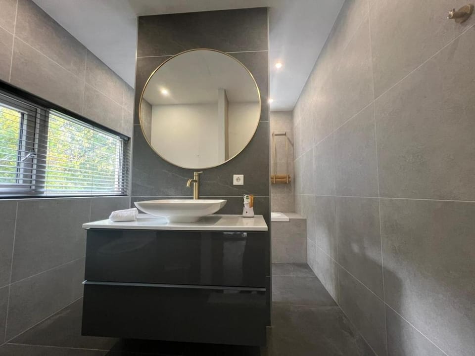 Cozy studio 40m2 - close to city center and park Apartment in Middelburg