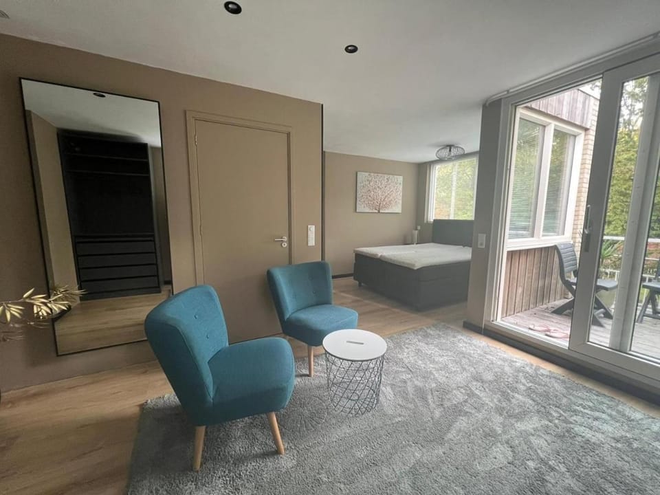 Cozy studio 40m2 - close to city center and park Apartment in Middelburg