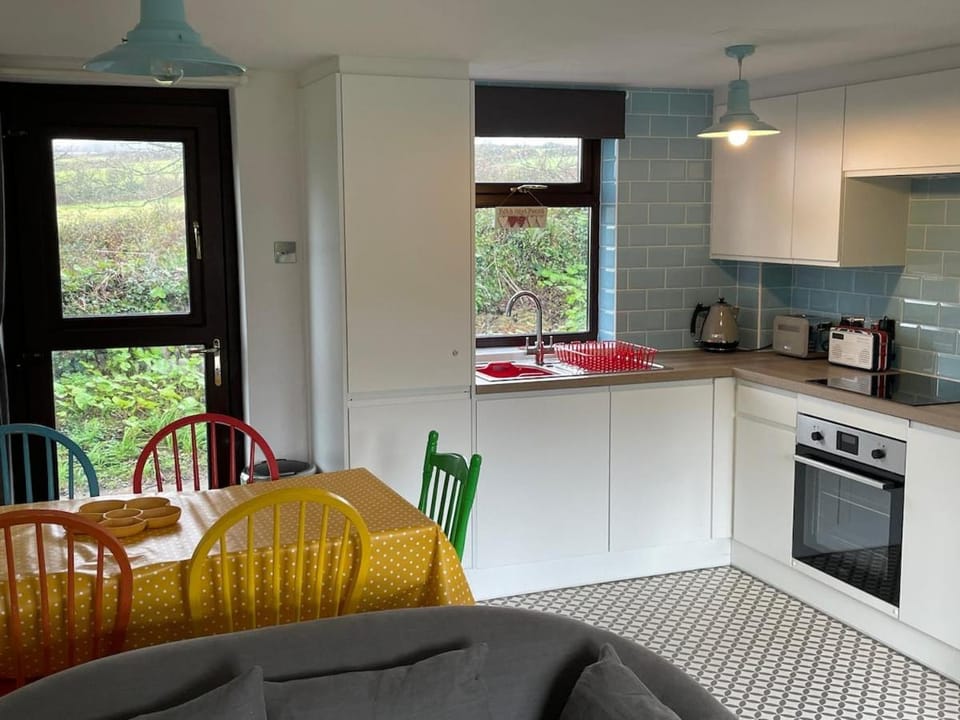 Holiday Home, free WiFi and Parking House in England