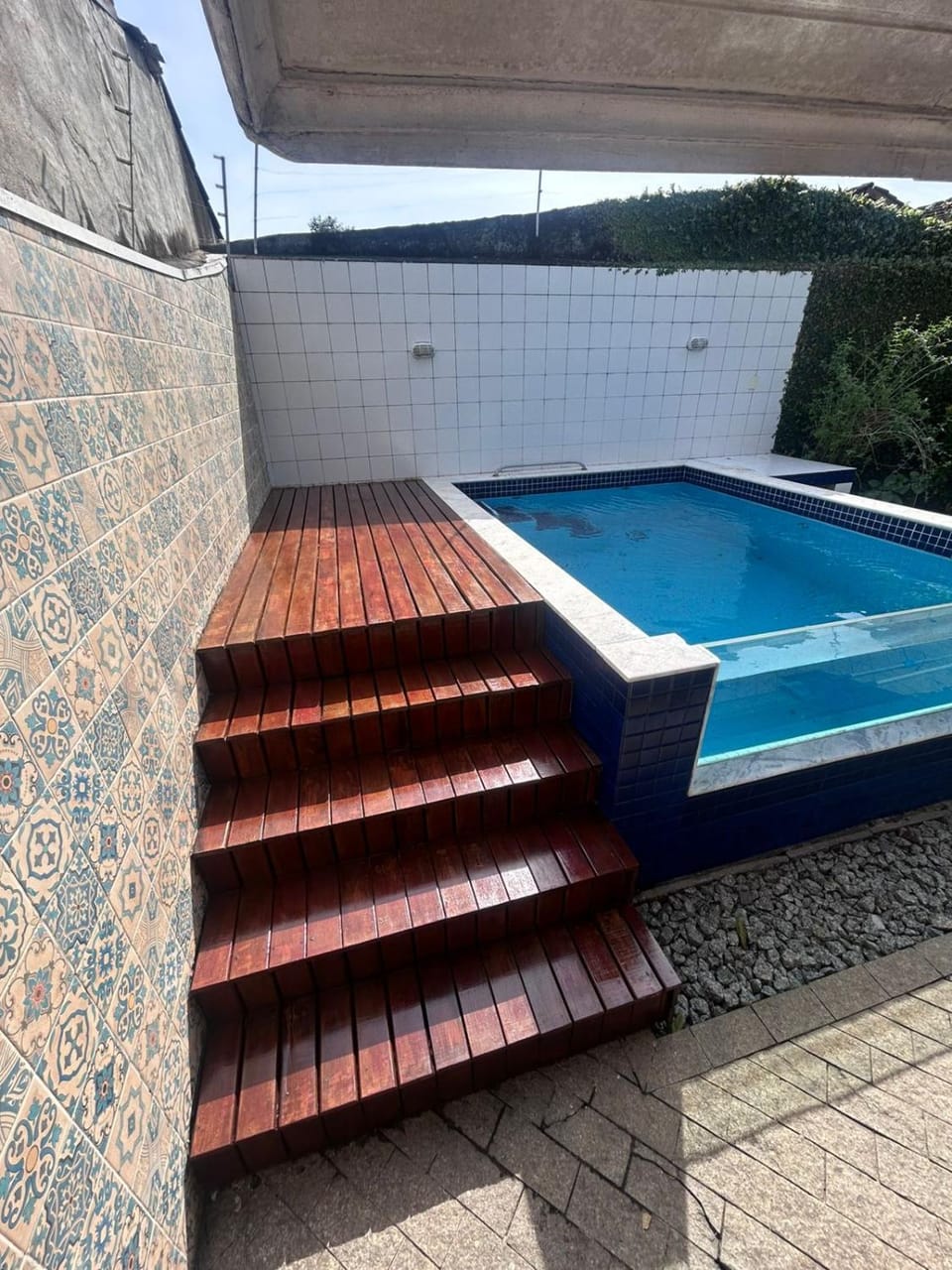 Swimming pool, Swimming pool