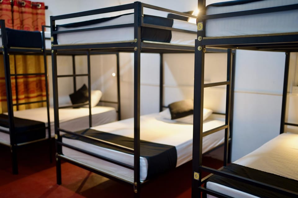 Bedroom, bunk bed