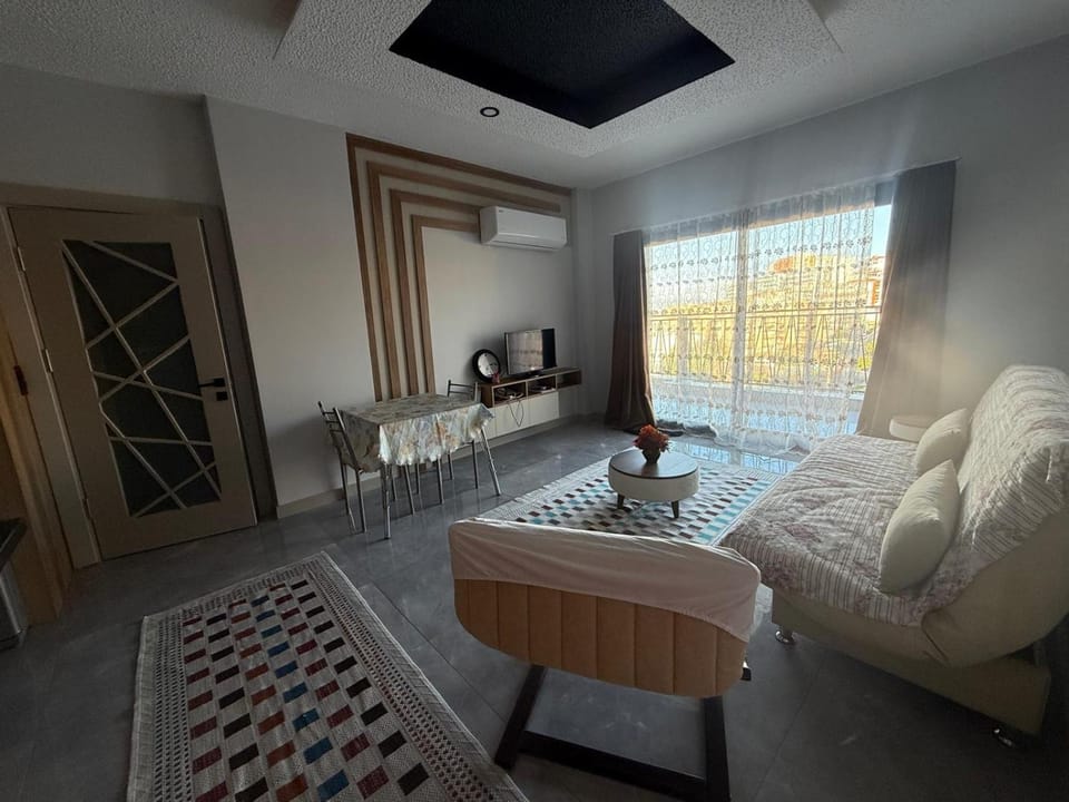 Huzurlu Aile Evi Kuşadası Güvenlikli Havuzlu Site Apartment in Kusadasi