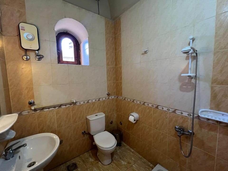 Yuhan's Bed & Breakfast Apartment in Luxor