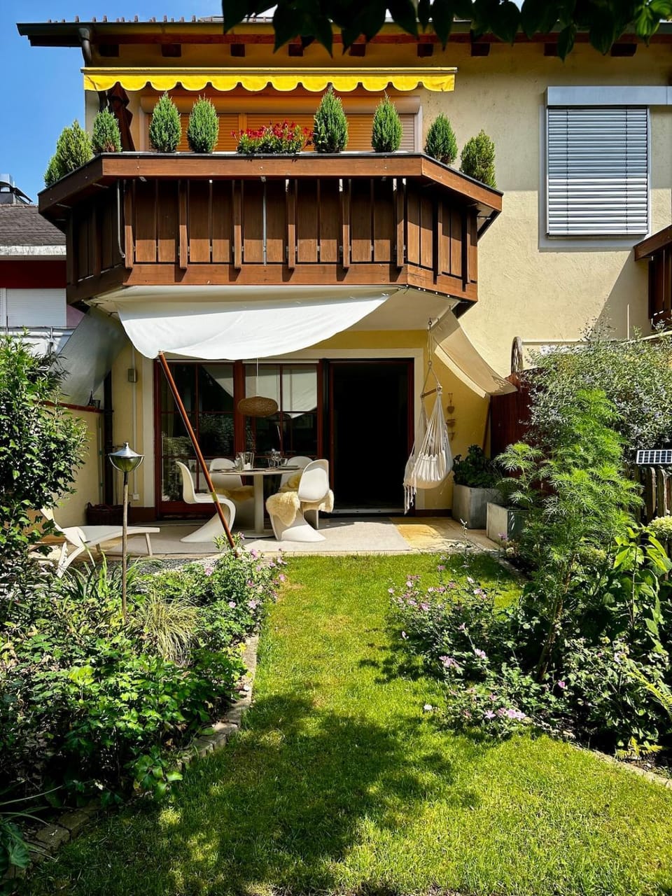 Garden, Garden view