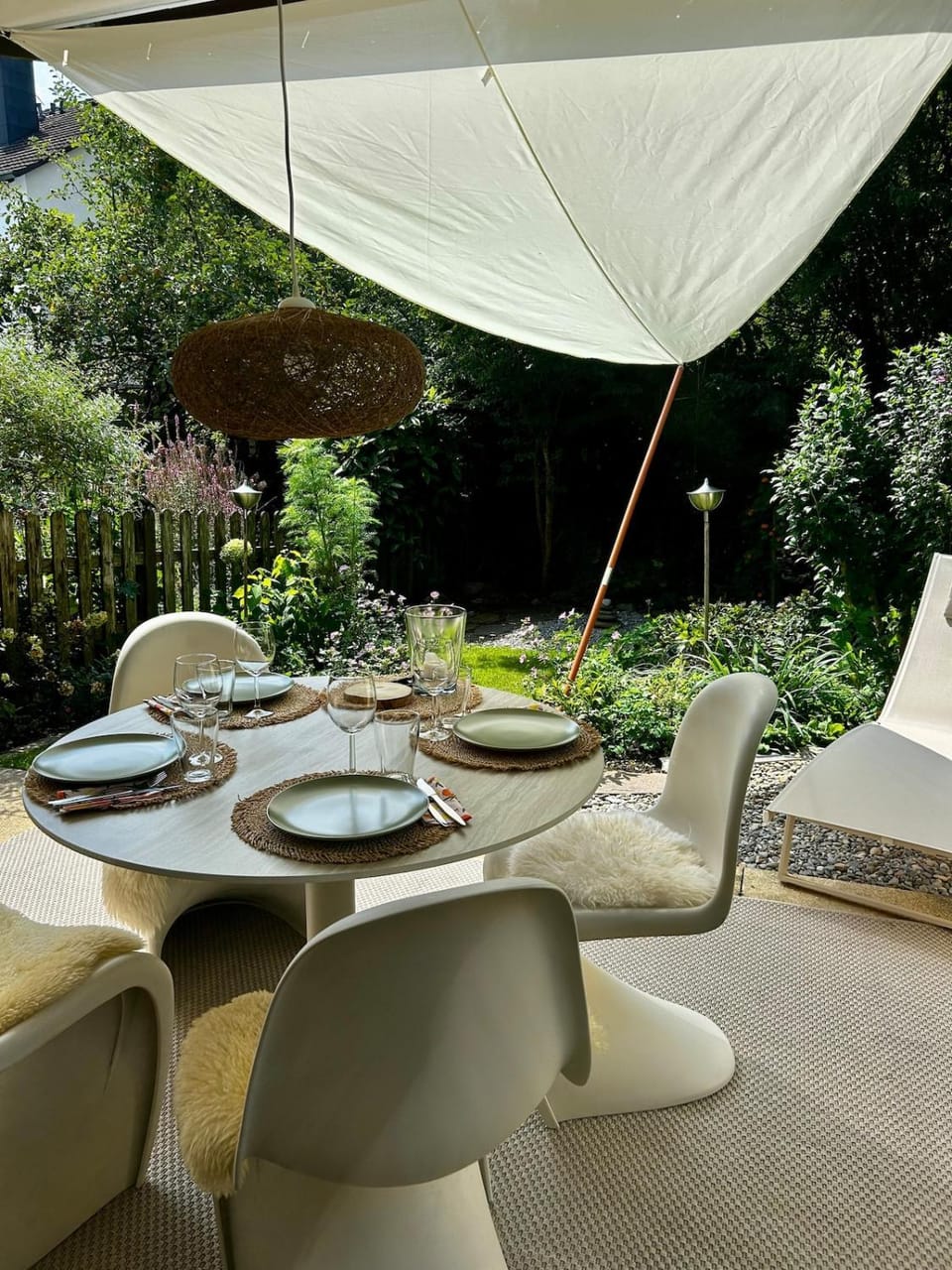 Garden, Seating area, Garden view