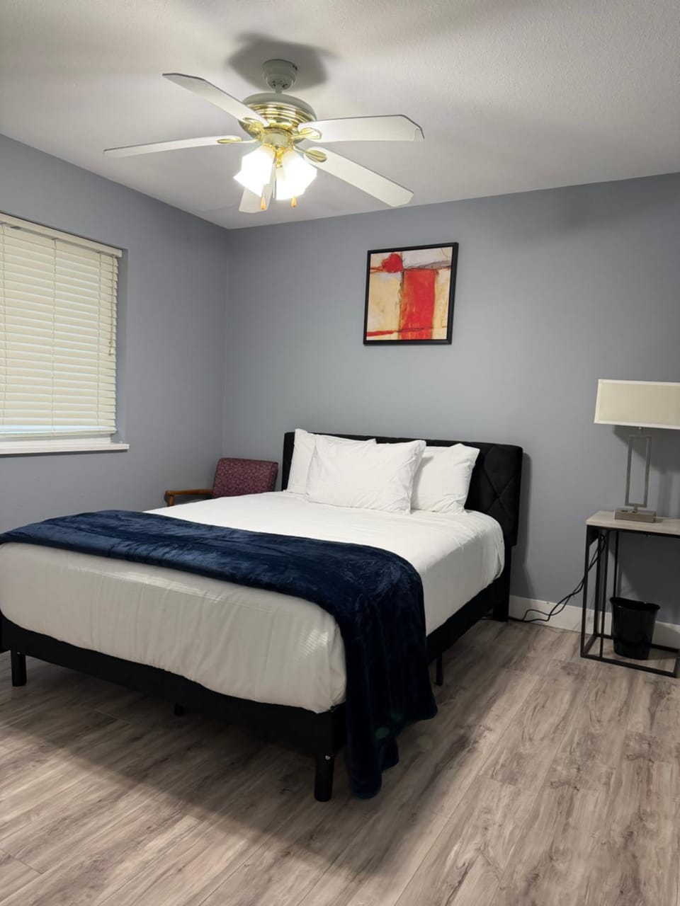 Bed, Photo of the whole room, Seating area, Bedroom, wardrobe