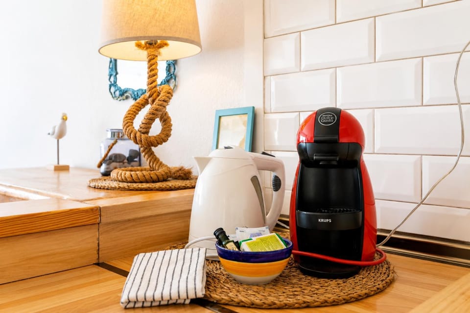 Coffee/tea facilities, Kitchen or kitchenette