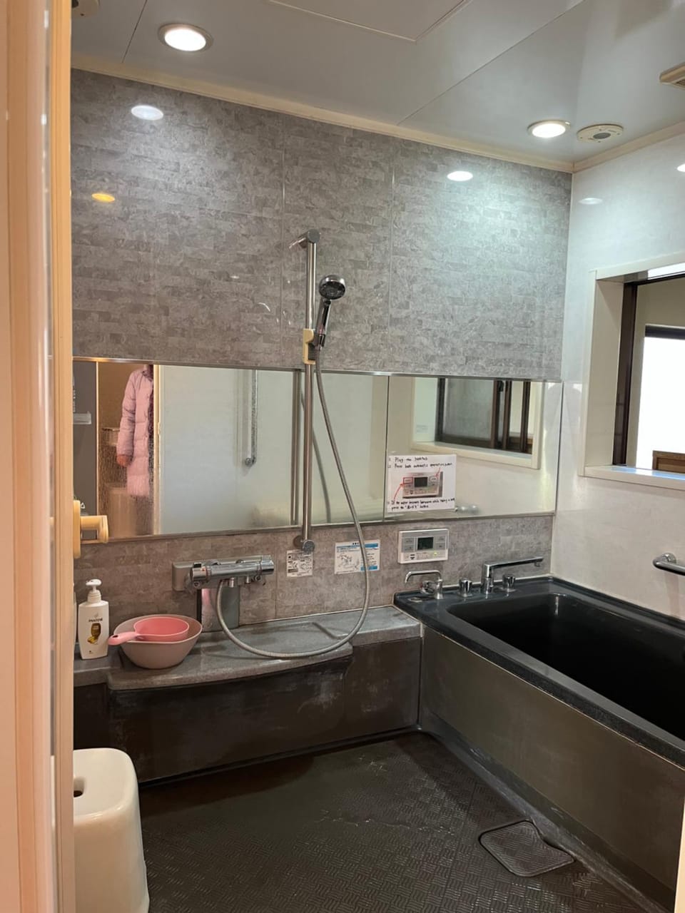 Shower, Bathroom, towels