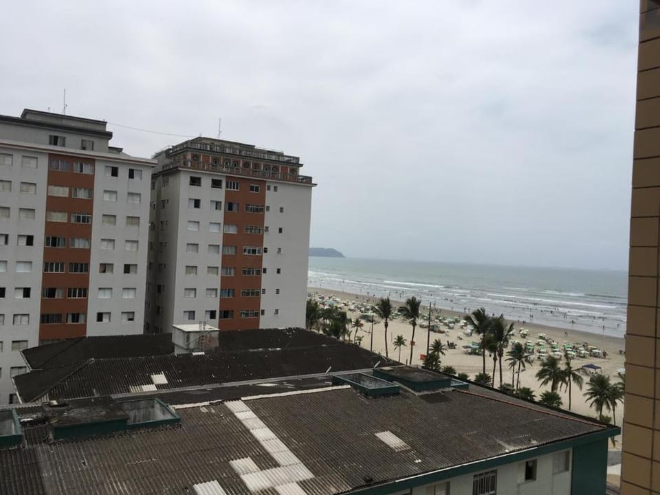 Apto mobiliado a 100 metros da praia Apartment in State of São Paulo