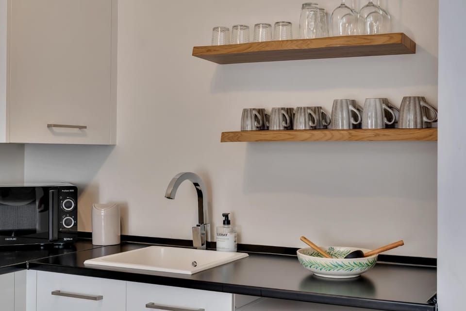 Coffee/tea facilities, kitchen