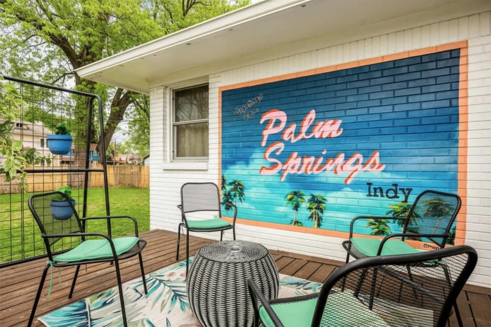 Indy Palm Pad with Patio & Tiki Bar-Mid-Century Charmer-Family Friendly House in Indianapolis