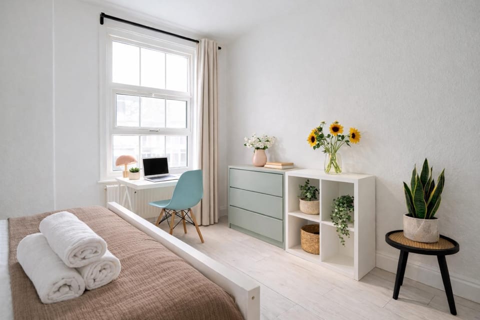 Marylebone Hideaway - Minutes to Paddington, Tube Station on Doorstep Apartment in City of Westminster