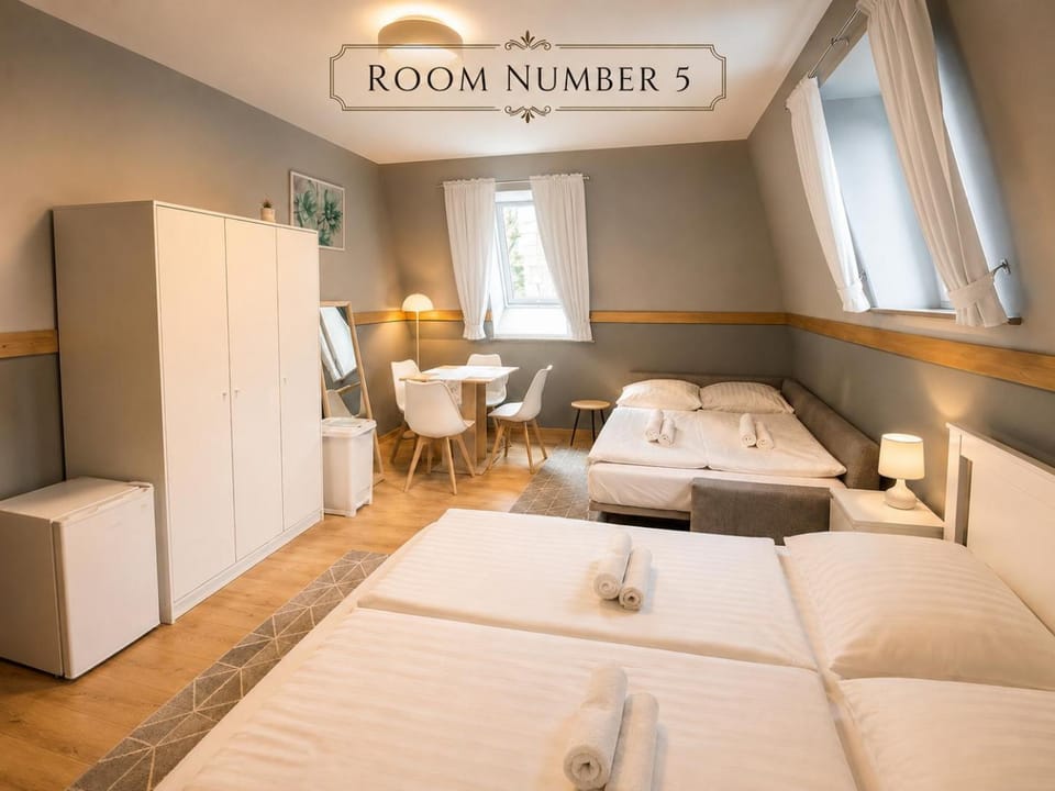 Castle Park Suites Bed and Breakfast in Budapest