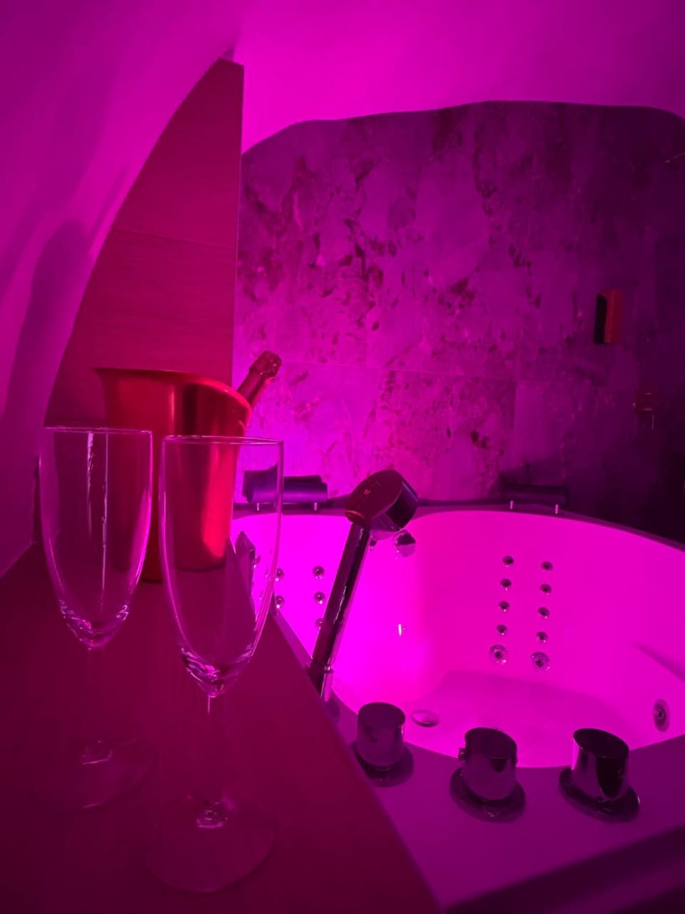 love room - SPA, détente et jeux House in Provence-Alpes-Côte d'Azur