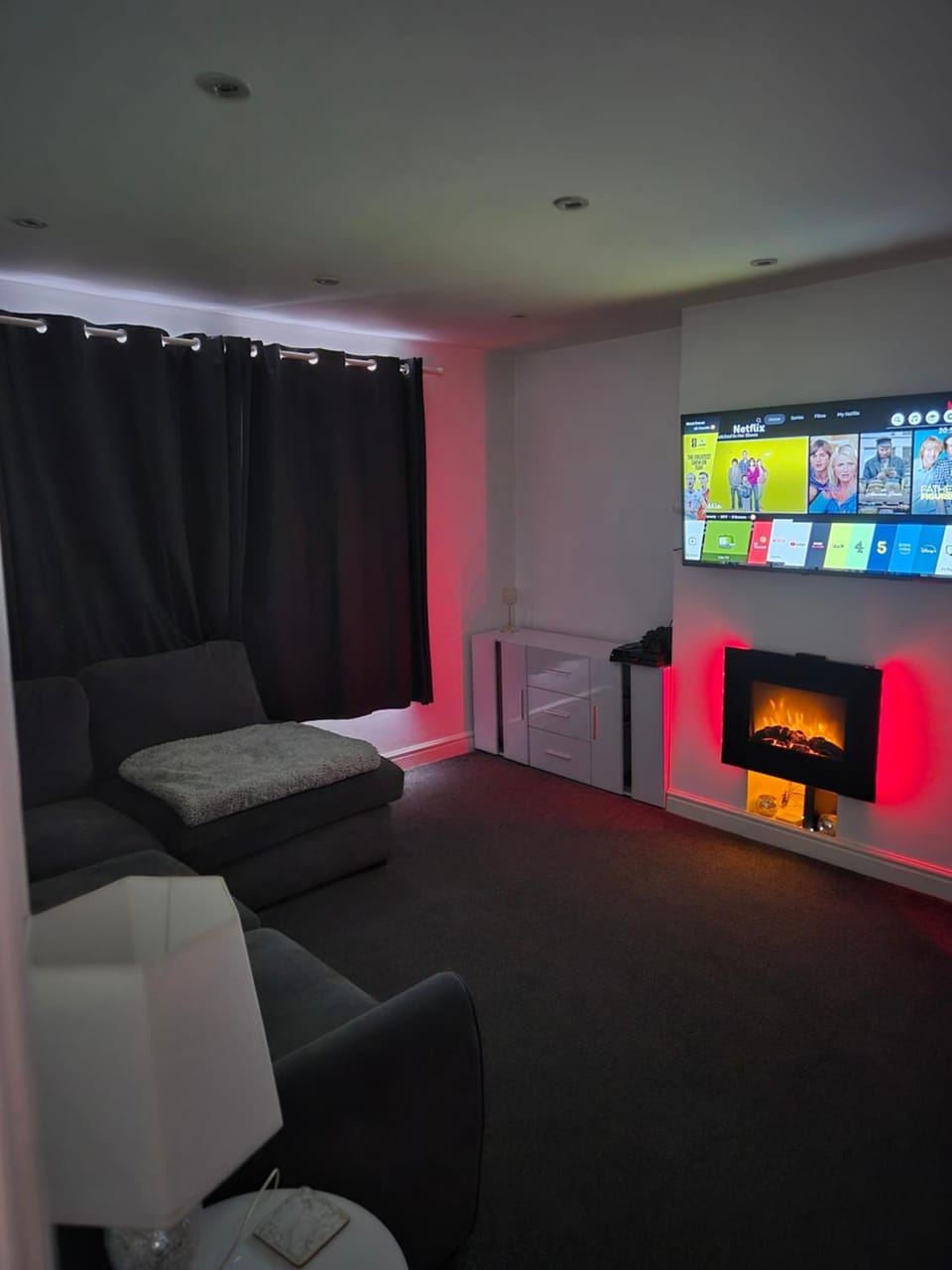 5 min from airport, luxury 2 bed apartment Apartment in Luton