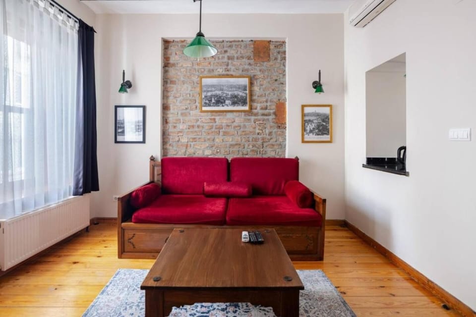 Galata Tower 2BD2Bath Authentic Gem! #412 Apartment in Istanbul