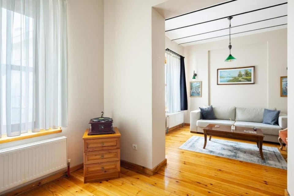 Cool Authentic 2BD2Bath Galata Tower Home! #413 Apartment in Istanbul