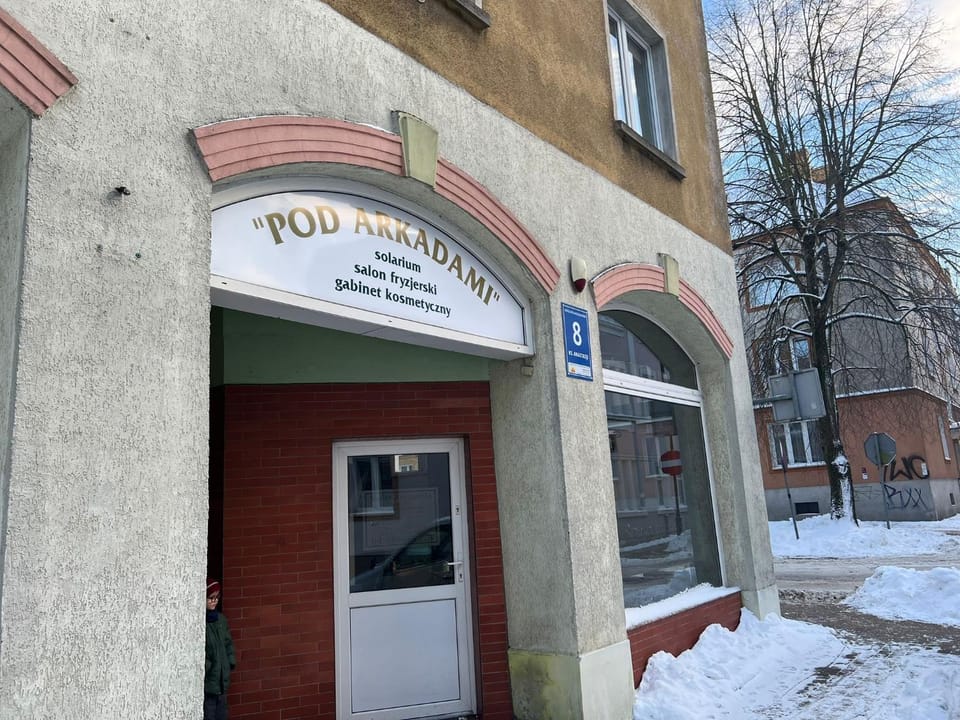 Facade/entrance