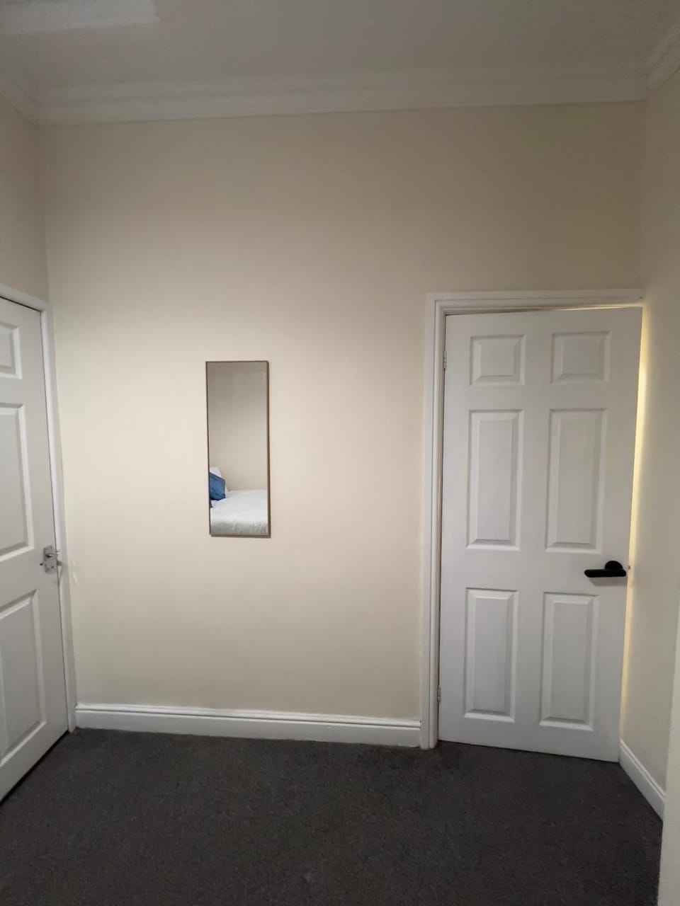 Cozy 2Bed Home Train, highway & Free Parking House in Stoke-on-Trent