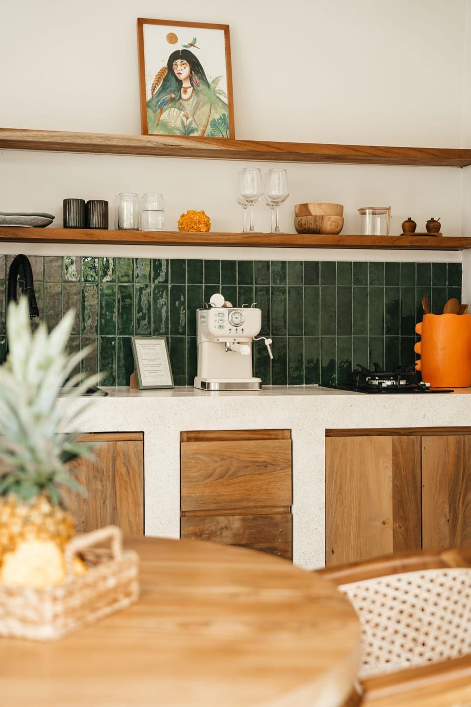 Coffee/tea facilities, kitchen