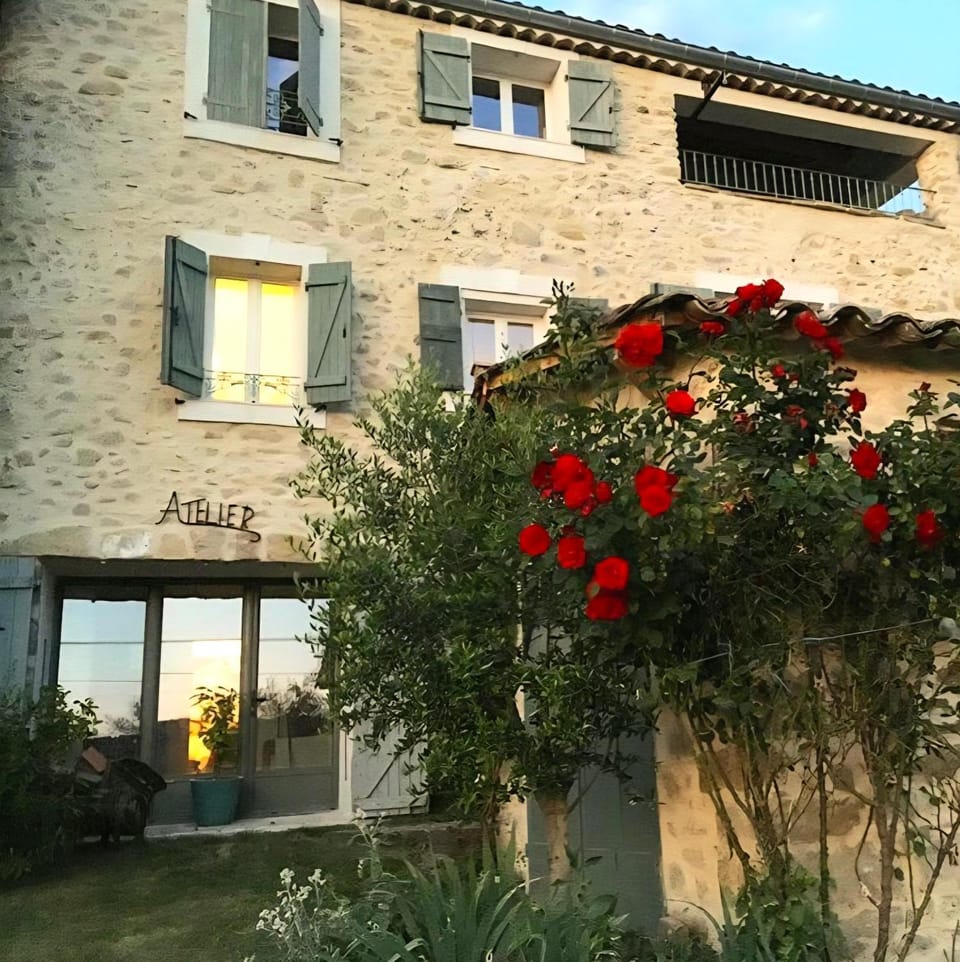 Property building, Facade/entrance, Evening entertainment, Garden view