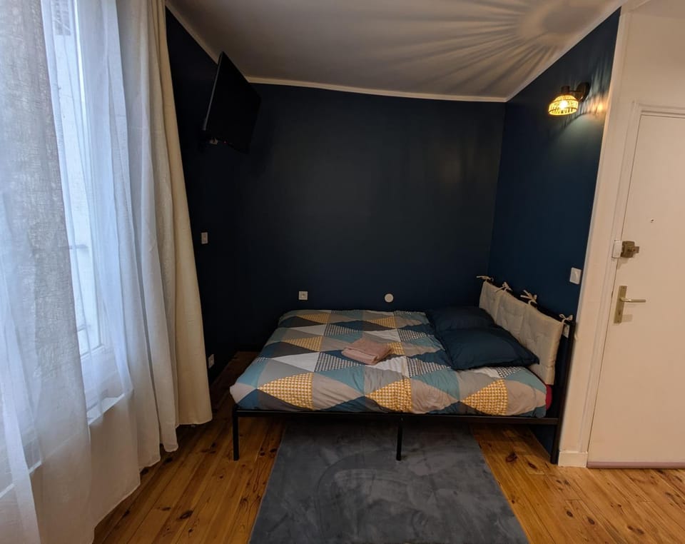 Studio LA ROQUETTE Apartment in Paris
