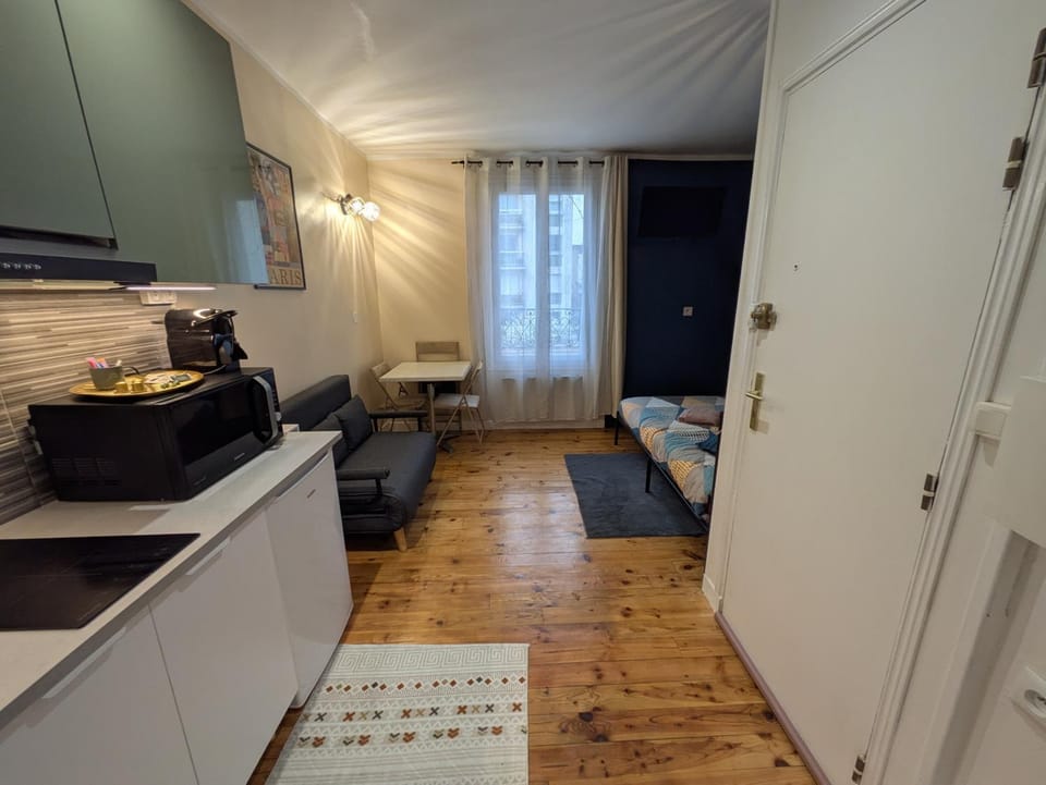Studio LA ROQUETTE Apartment in Paris