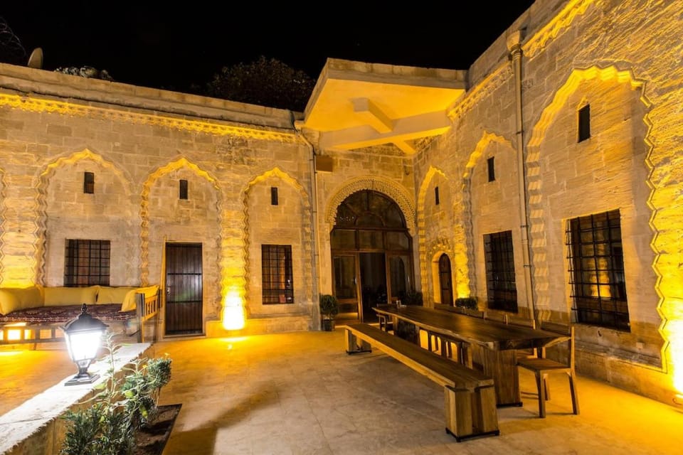 Night, Seating area, Landmark view