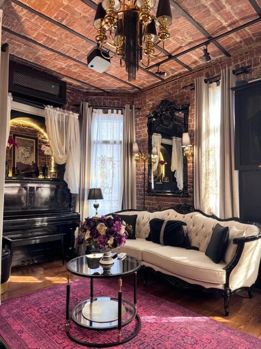 Allegory of Taksim Apartment in Istanbul