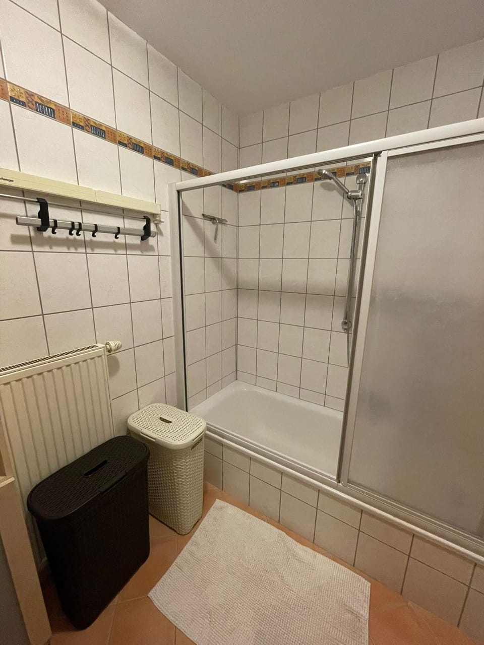 Shower, Bath