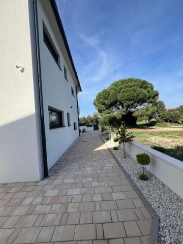Property building, Day