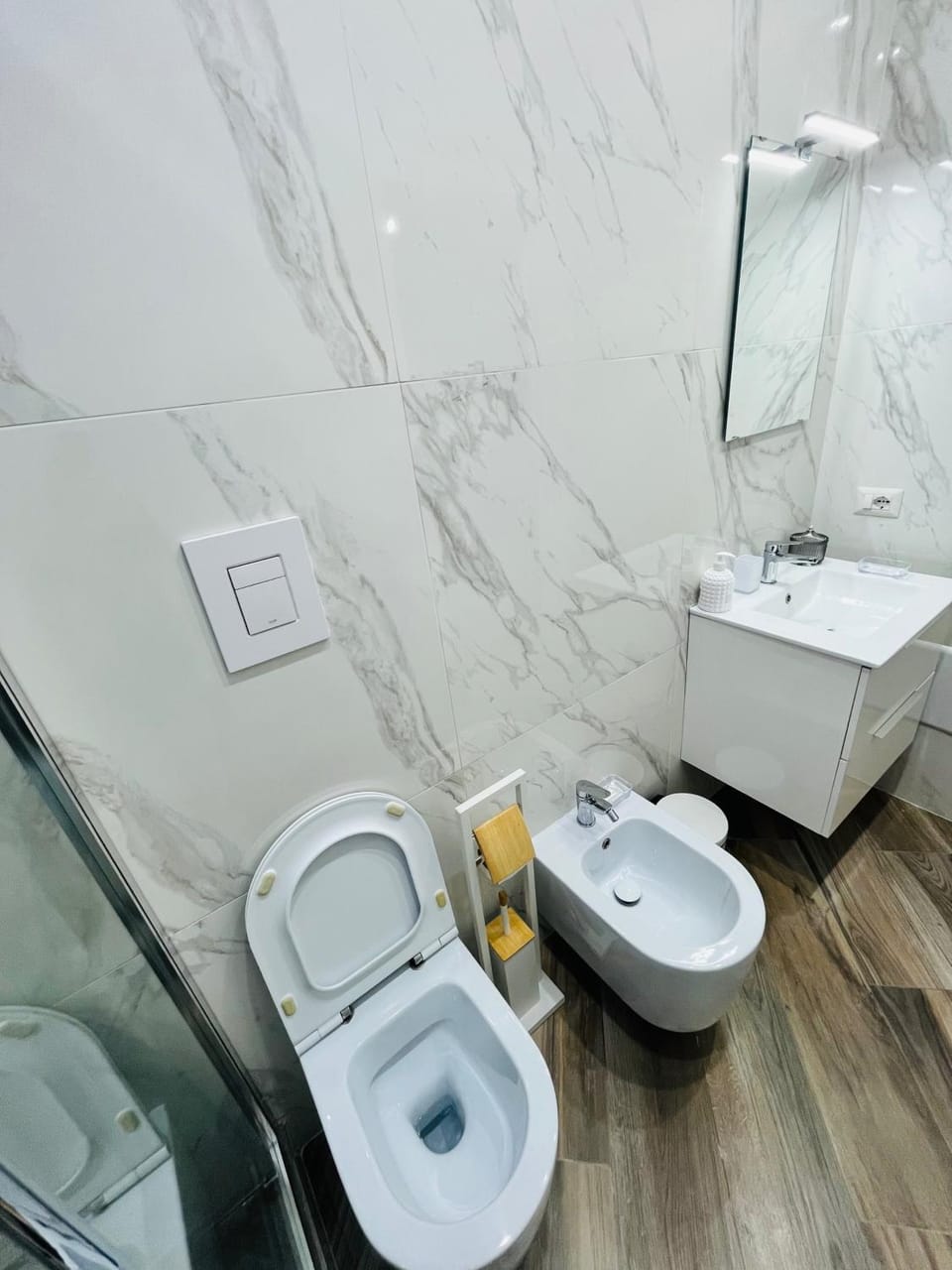 Toilet, Bathroom