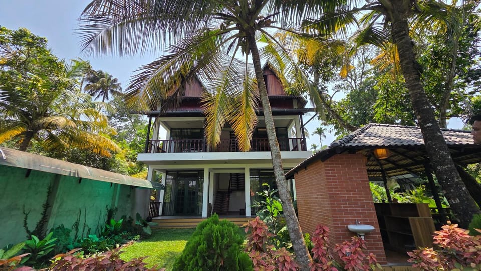 Property building, Day, Garden