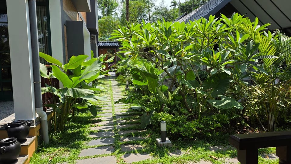 Day, Garden