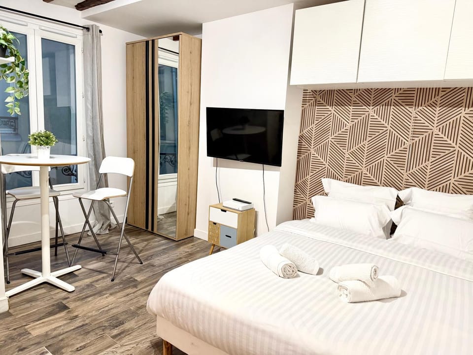 Paris Cozy Flat Bastille & Le Marais et Fibre Apartment in Paris